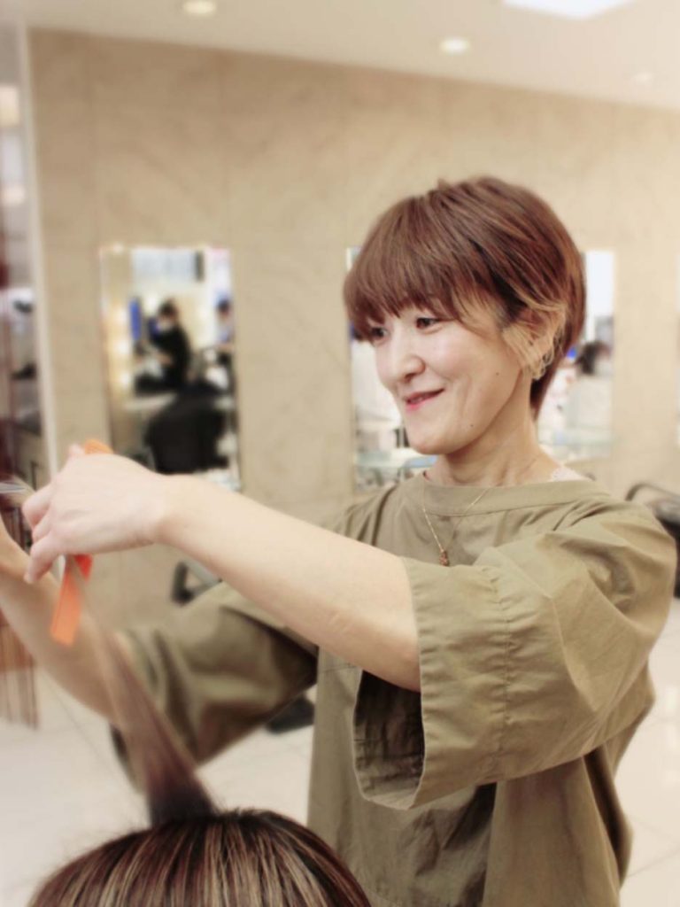 スタッフ写真 (6)